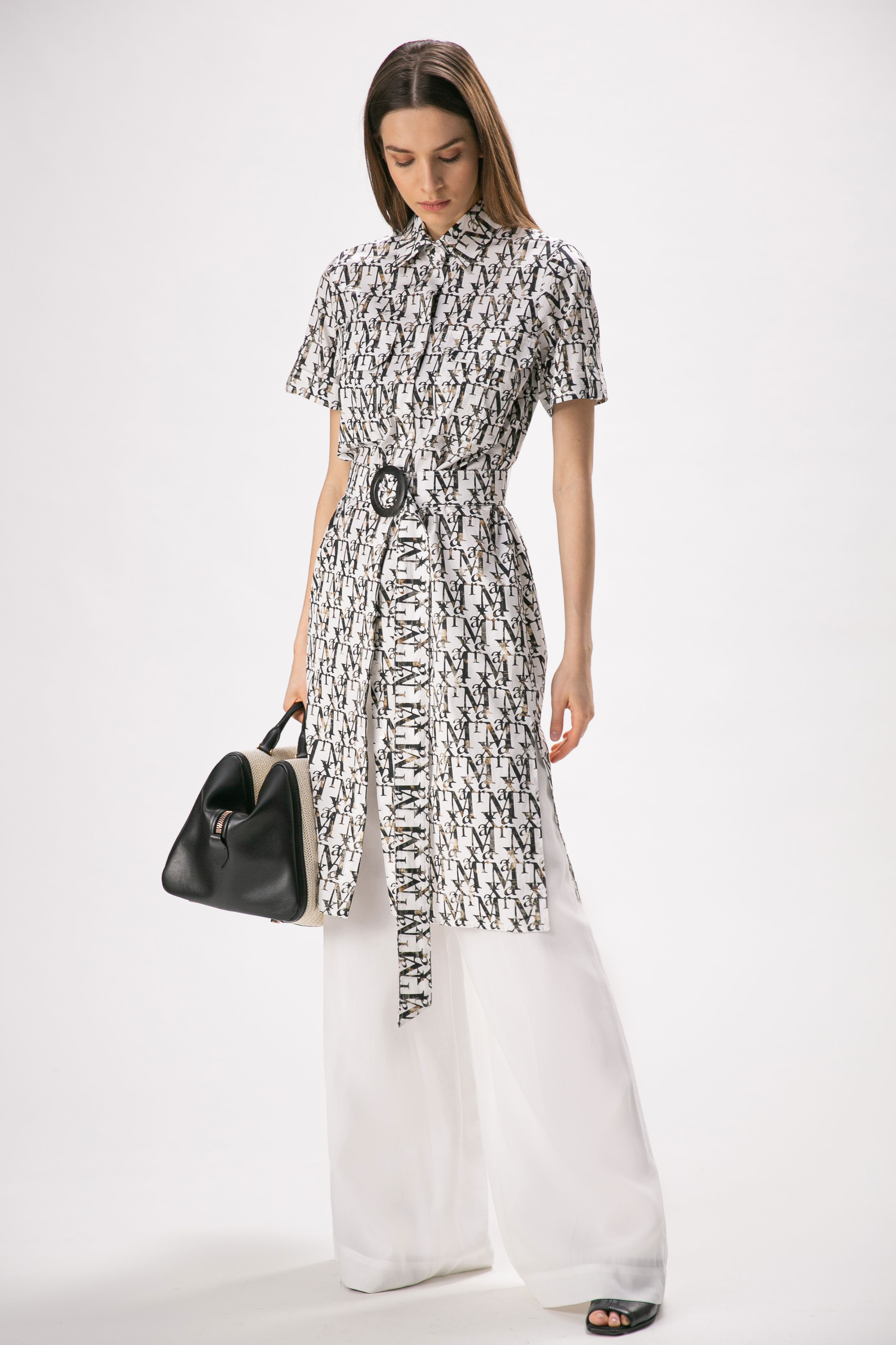 Lookbook4 2640x3960 Max Mara Brand
